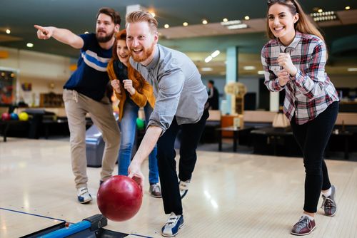people bowling