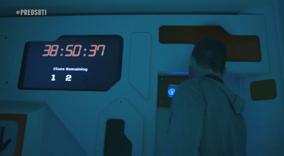Nashville Predators Play The Mission: Mars Escape Room