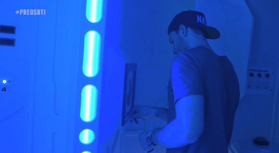 Nashville Predators Play The Mission: Mars Escape Room